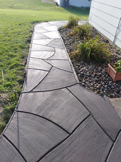 Pressure Washing — Clean Concrete in Niles, OH Pressure Washing — Clean Concrete in Niles, OH