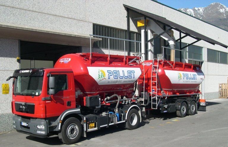 autobotte consegna a domicilio pellet sfuso