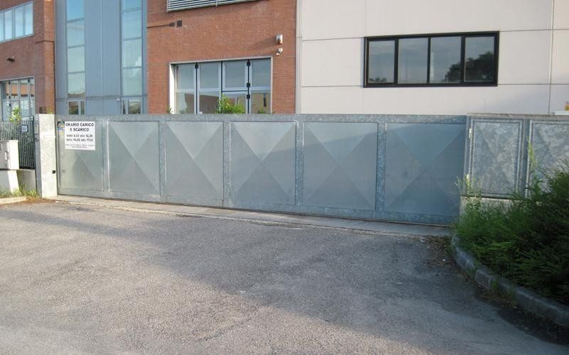 Cancello di sicurezza in ferro