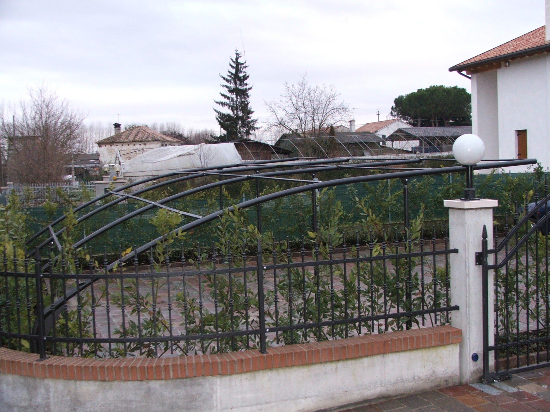 ringhiere e pergole a Treviso