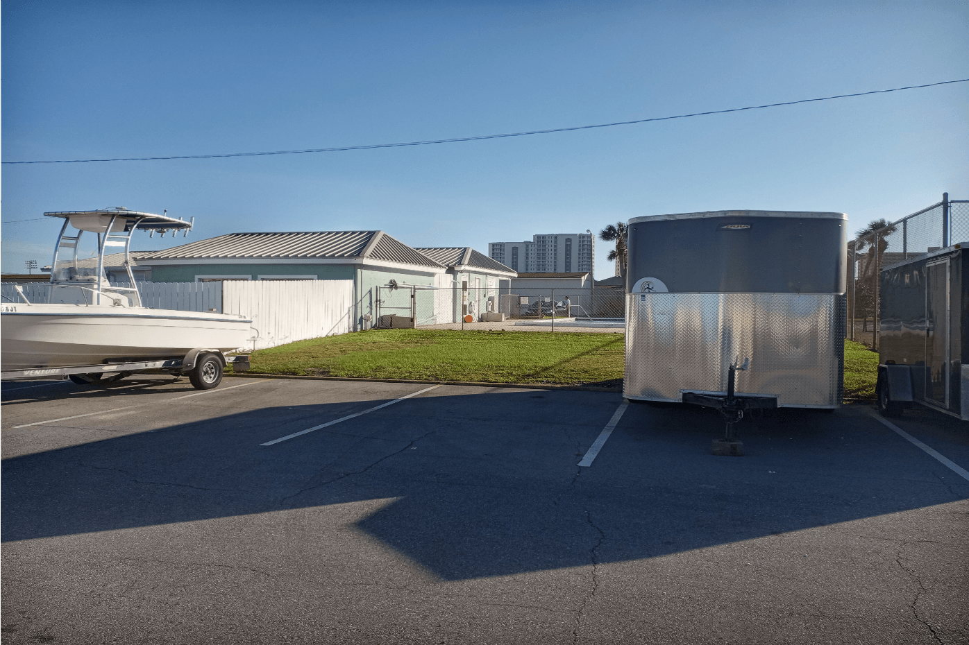 boat trailer parking