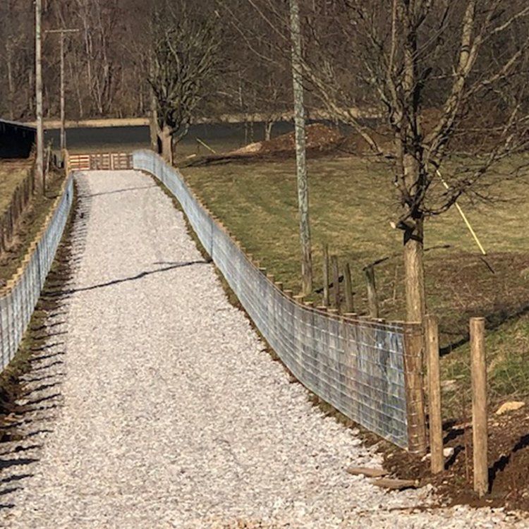 Wooden Diamond Mesh — Shelbyville, KY — Shuck Fence Company