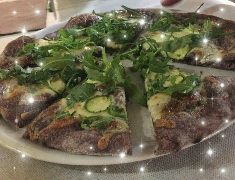 Pizza con verdure