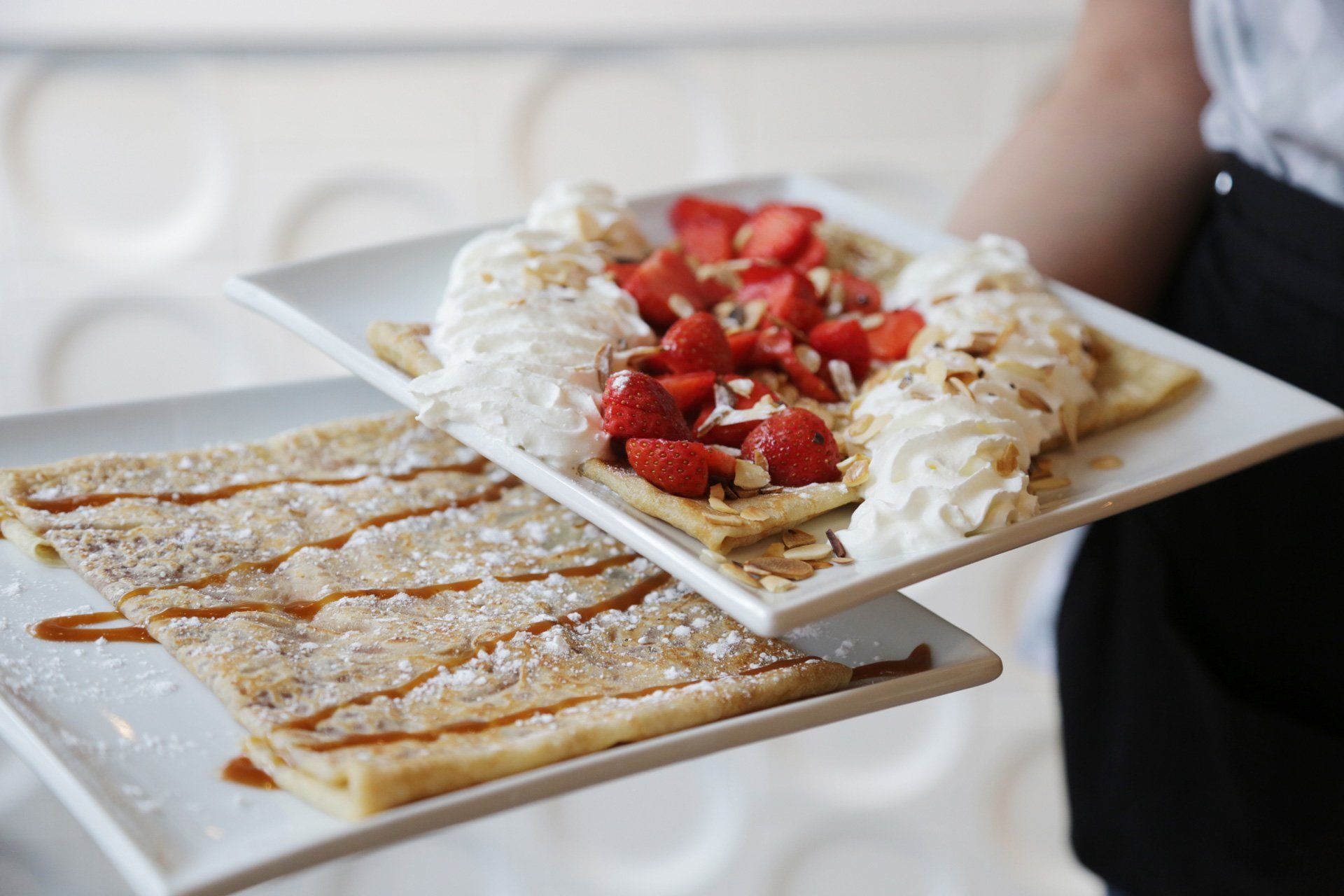 La Petite Bretagne, French Crepe, Pancake, Strawberries and cream, good food, tasty food, restaurant, hammersmith, crepe on a plate, desert, pudding, square plate