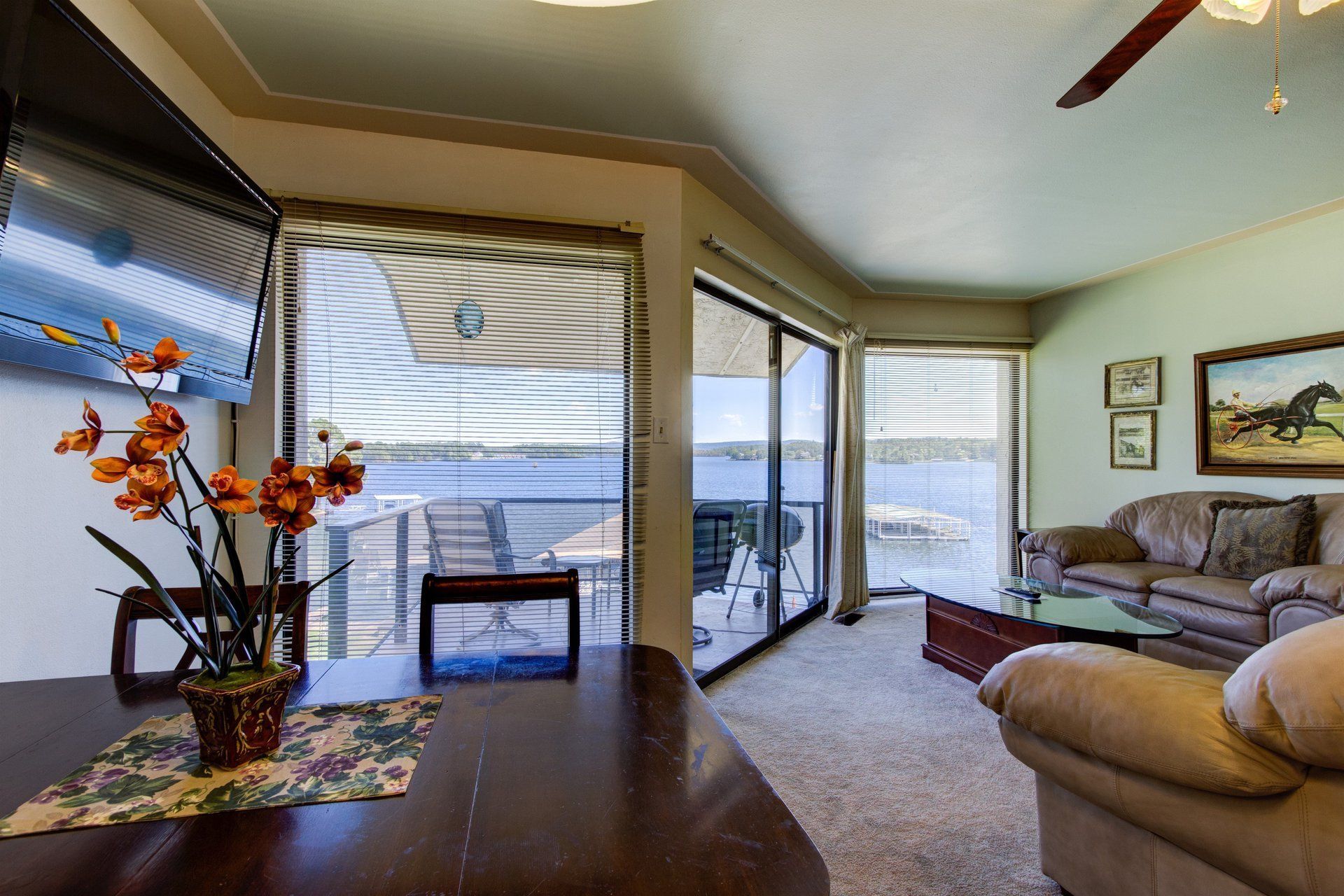 Living room with beautiful view at Willow Beach B9