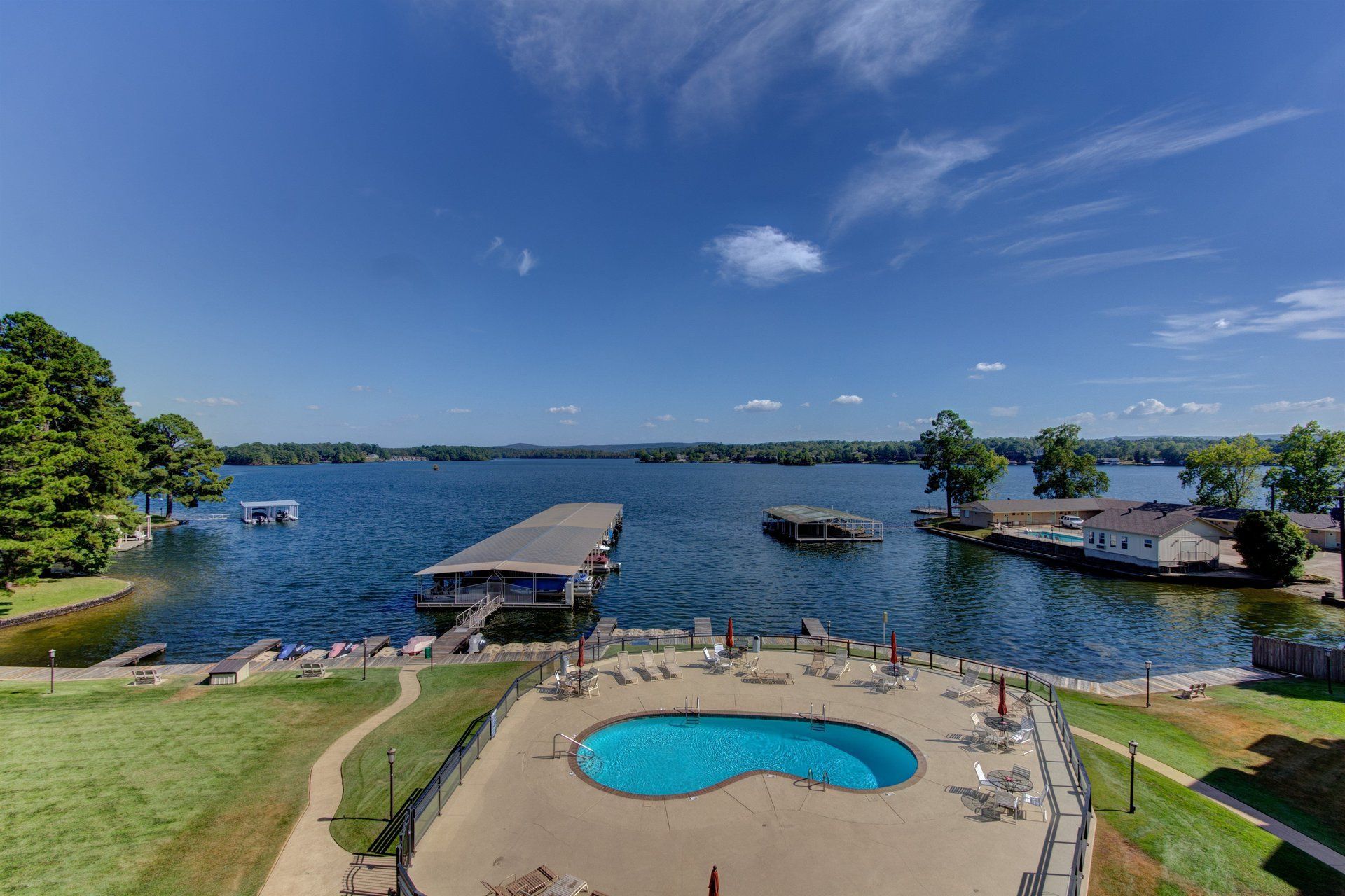 Deck view of lake from Willow Beach B9