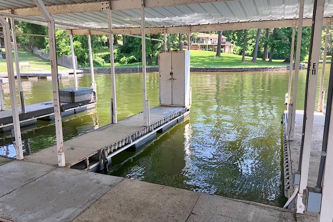 Powered boat slip available at Willow Beach B1