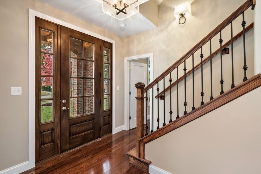 entry way with stairs | Schindler homes | Chesterfield, MO 63017
