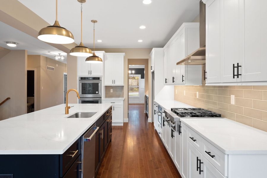modern kitchen | Schindler homes | Chesterfield, MO 63017