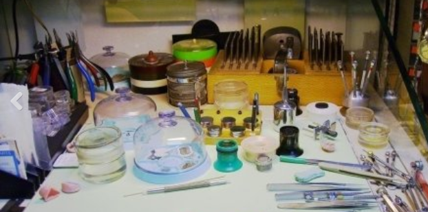laboratorio di orologeria