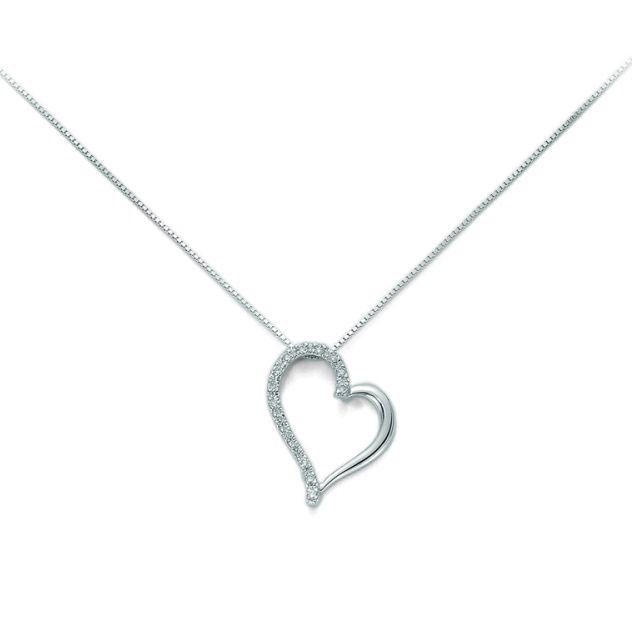 collana in argento con ciondolo a forma di cuore