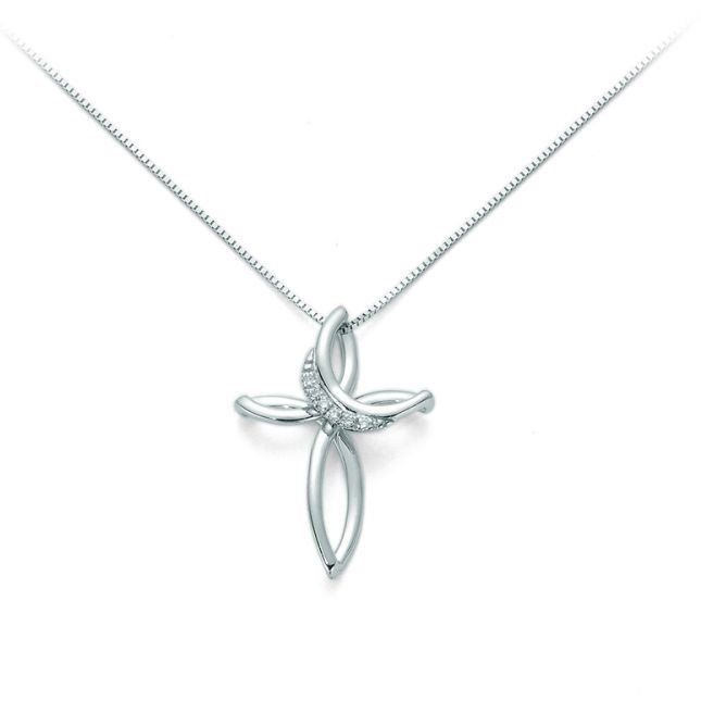 collana in argento con croce stilizzata
