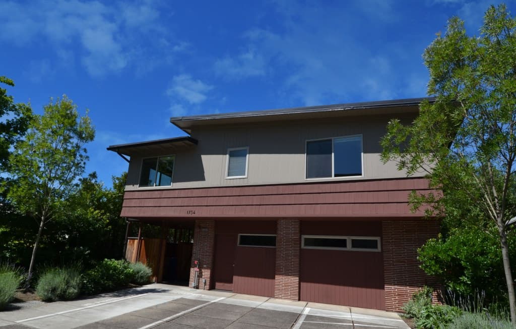 The Nines student housing near the University of Oregon offering 2, 3, and 4 bedroom units