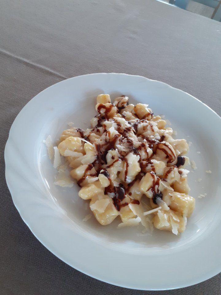 dessert con base di waffel