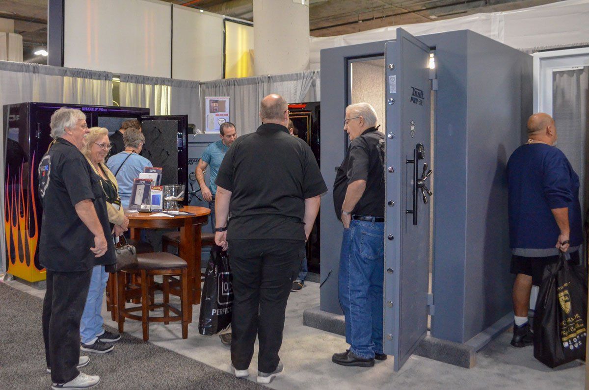 Shot Show 2018 - Vault Pro USA booth