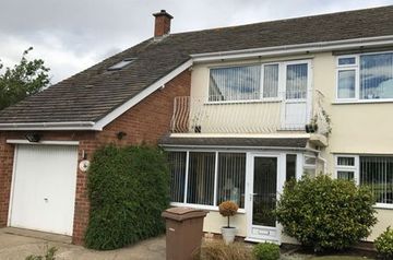 Fascia and soffit installation