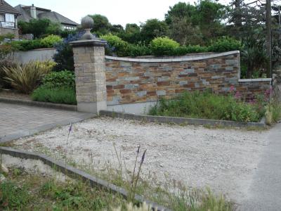 Stone hedging work