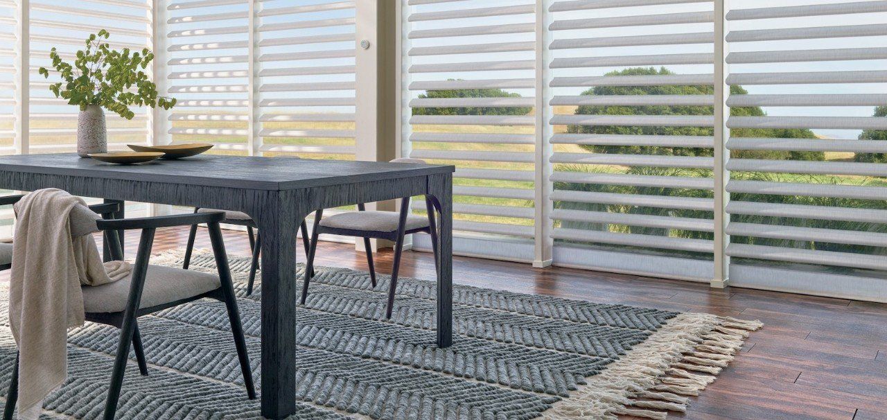 Hunter Douglas Pirouettes