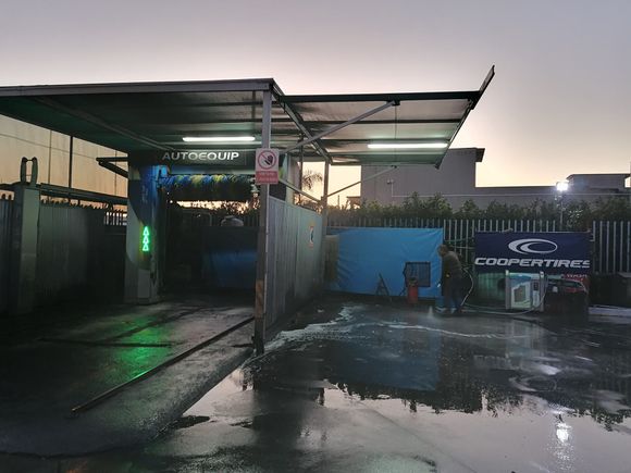 autolavaggio self service