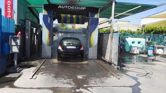 postazione autolavaggio