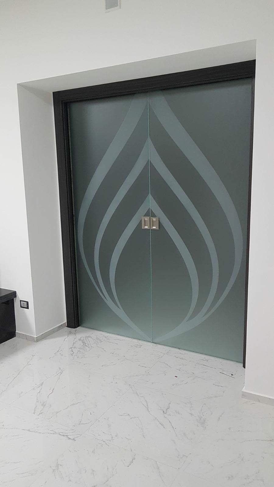 doppia porta vetro opaco decorata