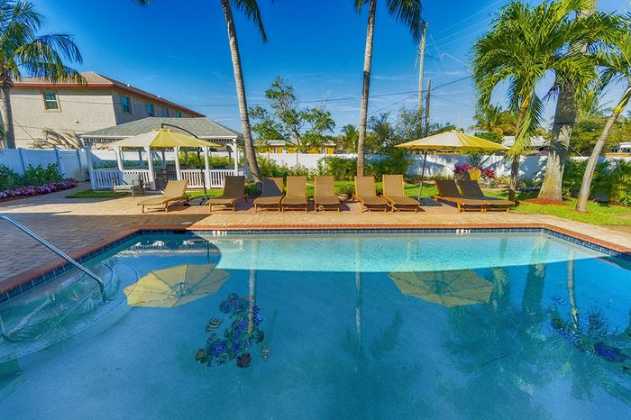 Archstone Drug Rehab Pool