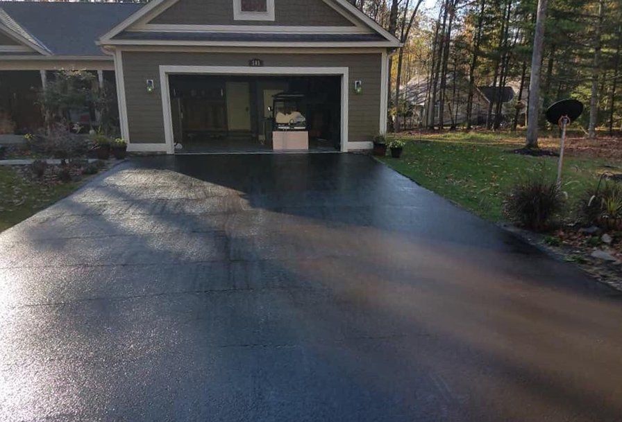 asphalt driveway sealcoating in ny