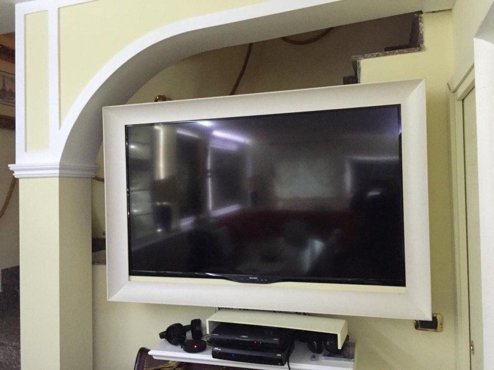 Cornice TV