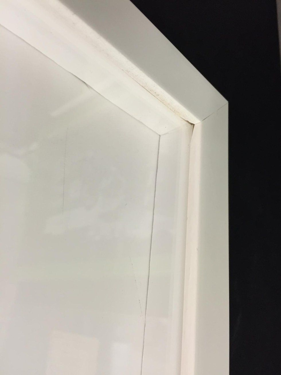 Cornice con distanziale
