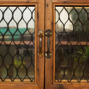 Cancelletto estendibile in legno per finestra