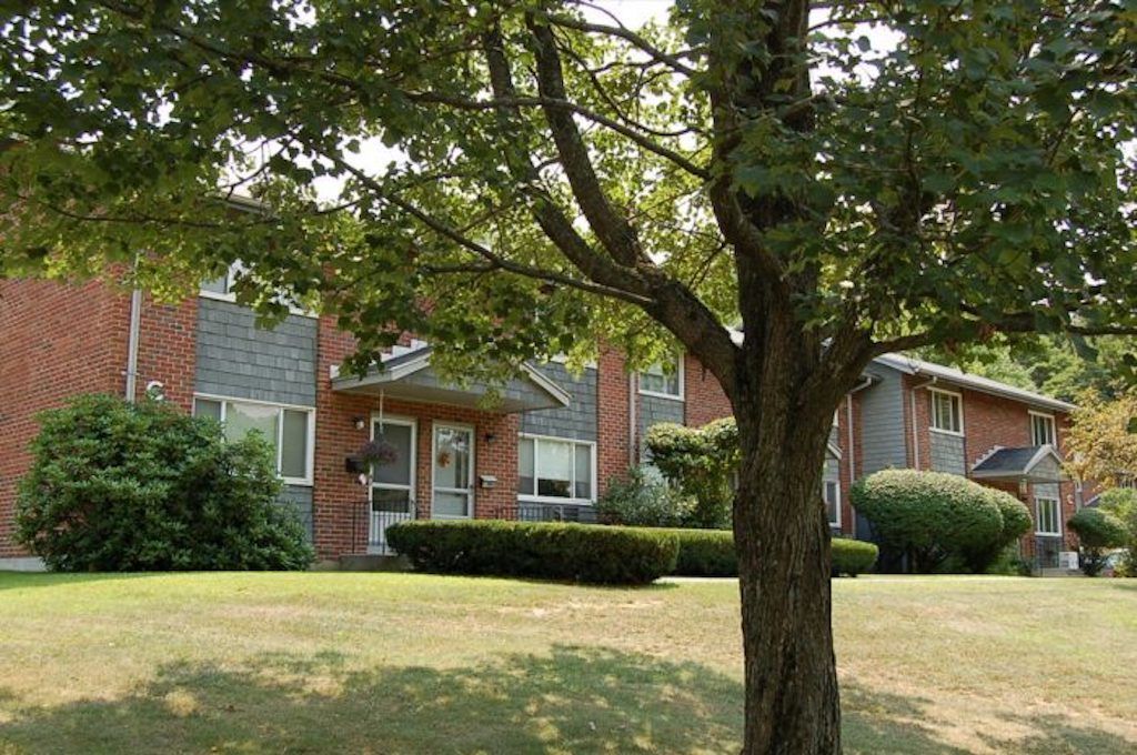 Litchfield Gardens
