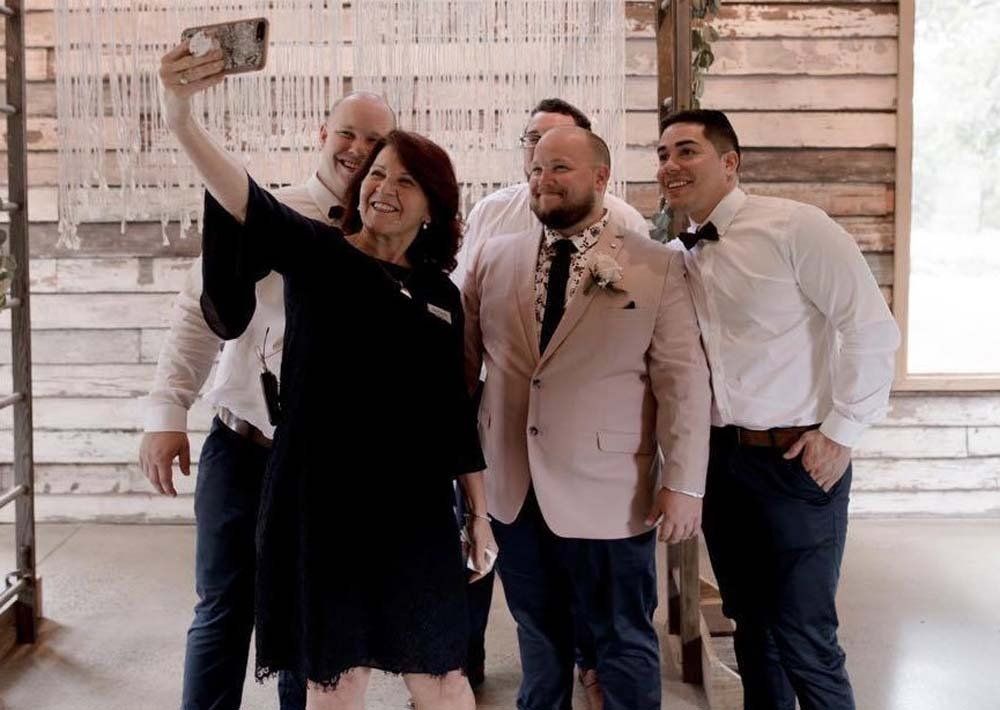 Marriage Celebrant Cheryl Warry Wangaratta