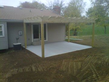 Backyard Patio and Pergola