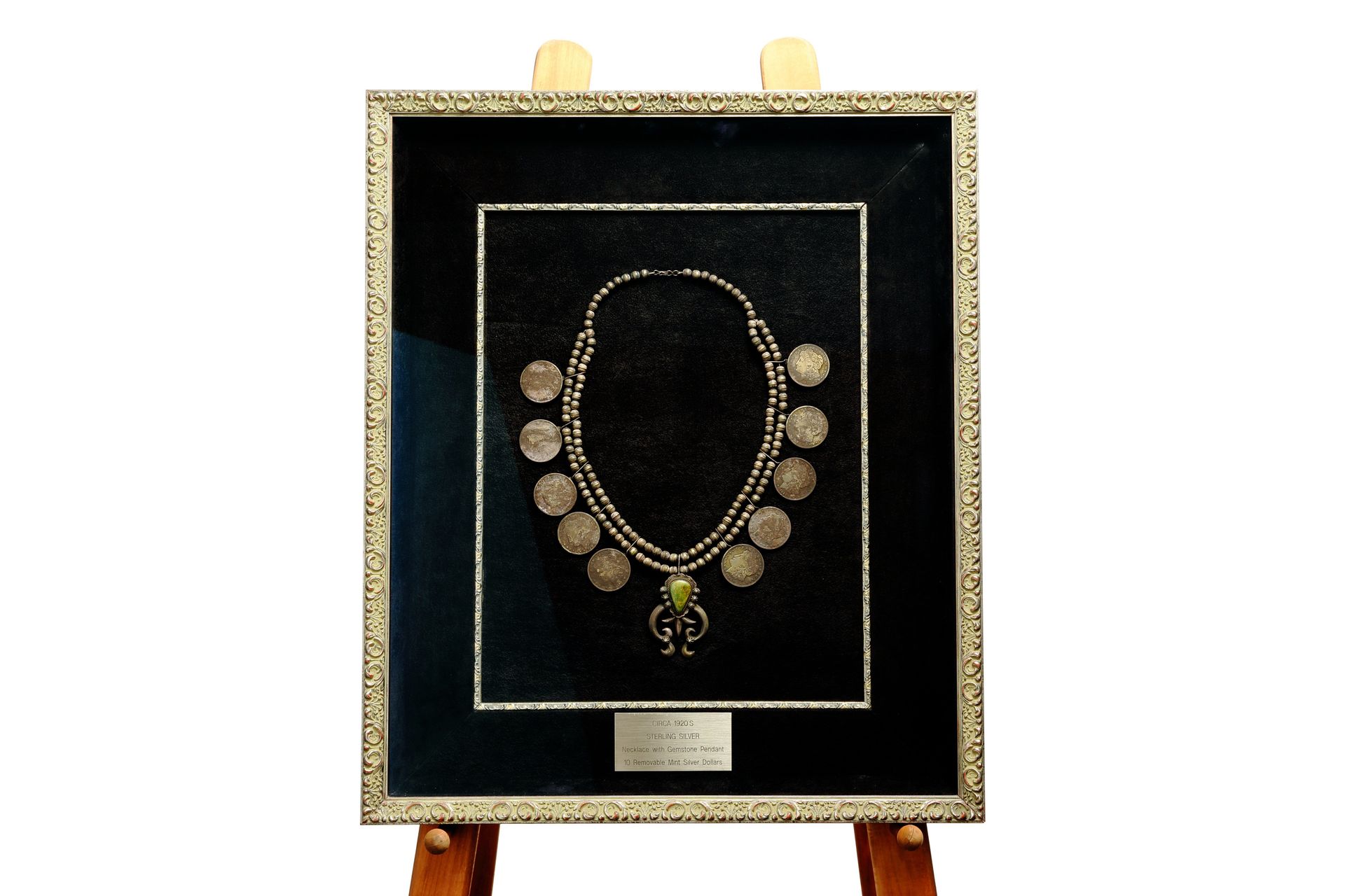 Custom jewelry encasing | Houston, TX