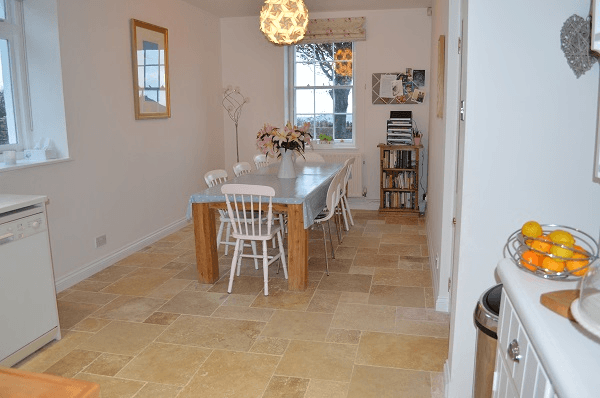 Valentino Fitted Kitchen in Blagdon Priddy Shaker white