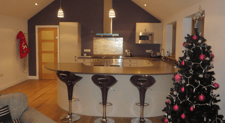 Valentino Fitted Kitchen Installation Nailsea clay slab door curves