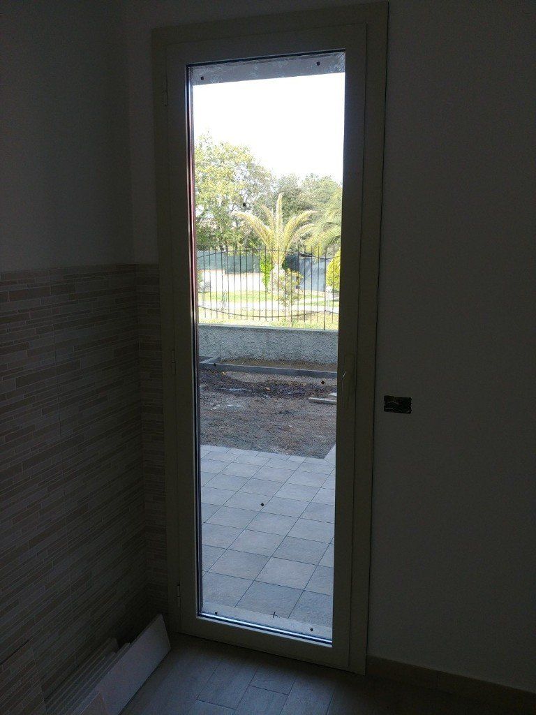 Porta in alluminio