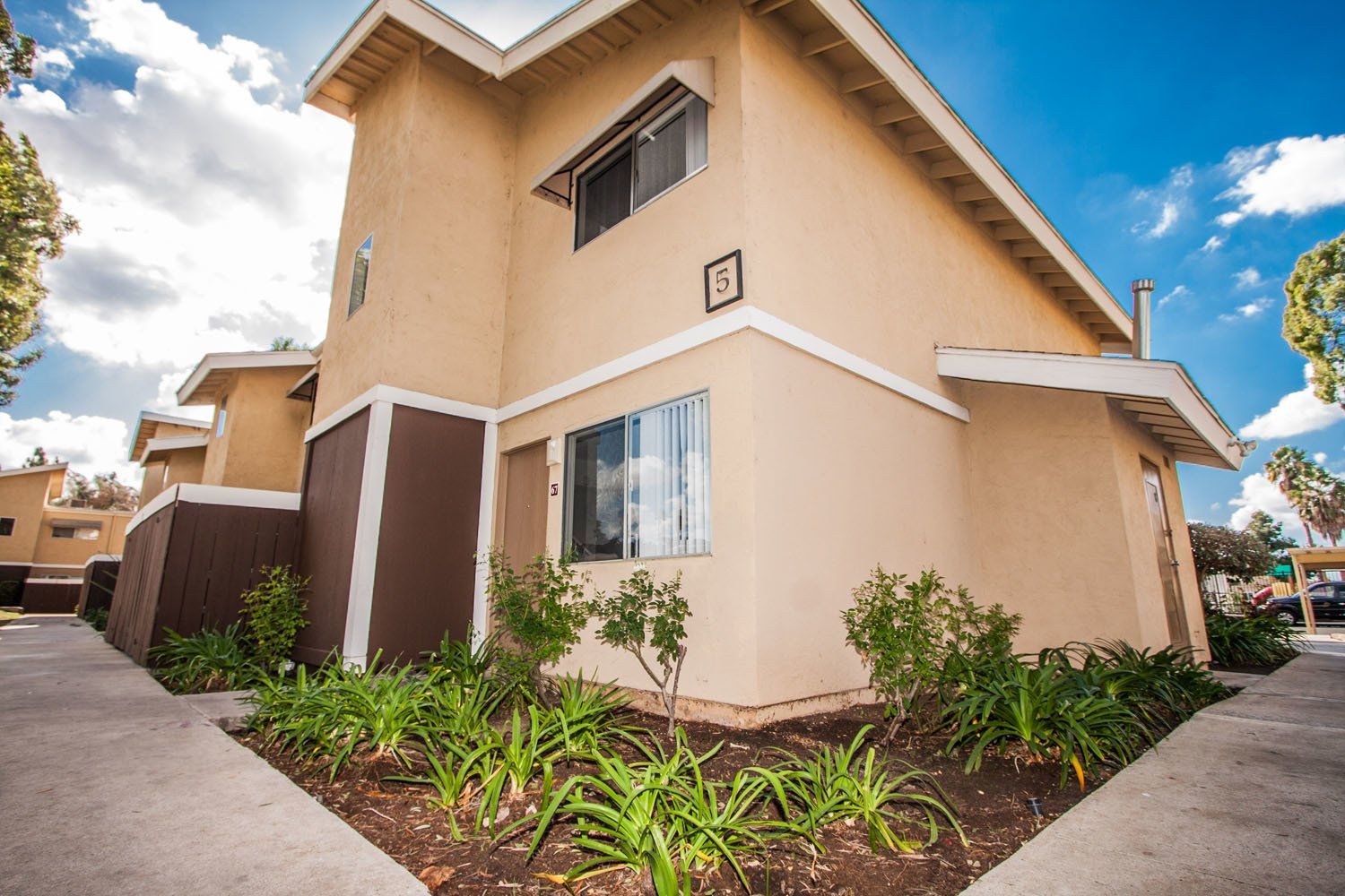 Bougainvillea_Apt_Homes_exterior