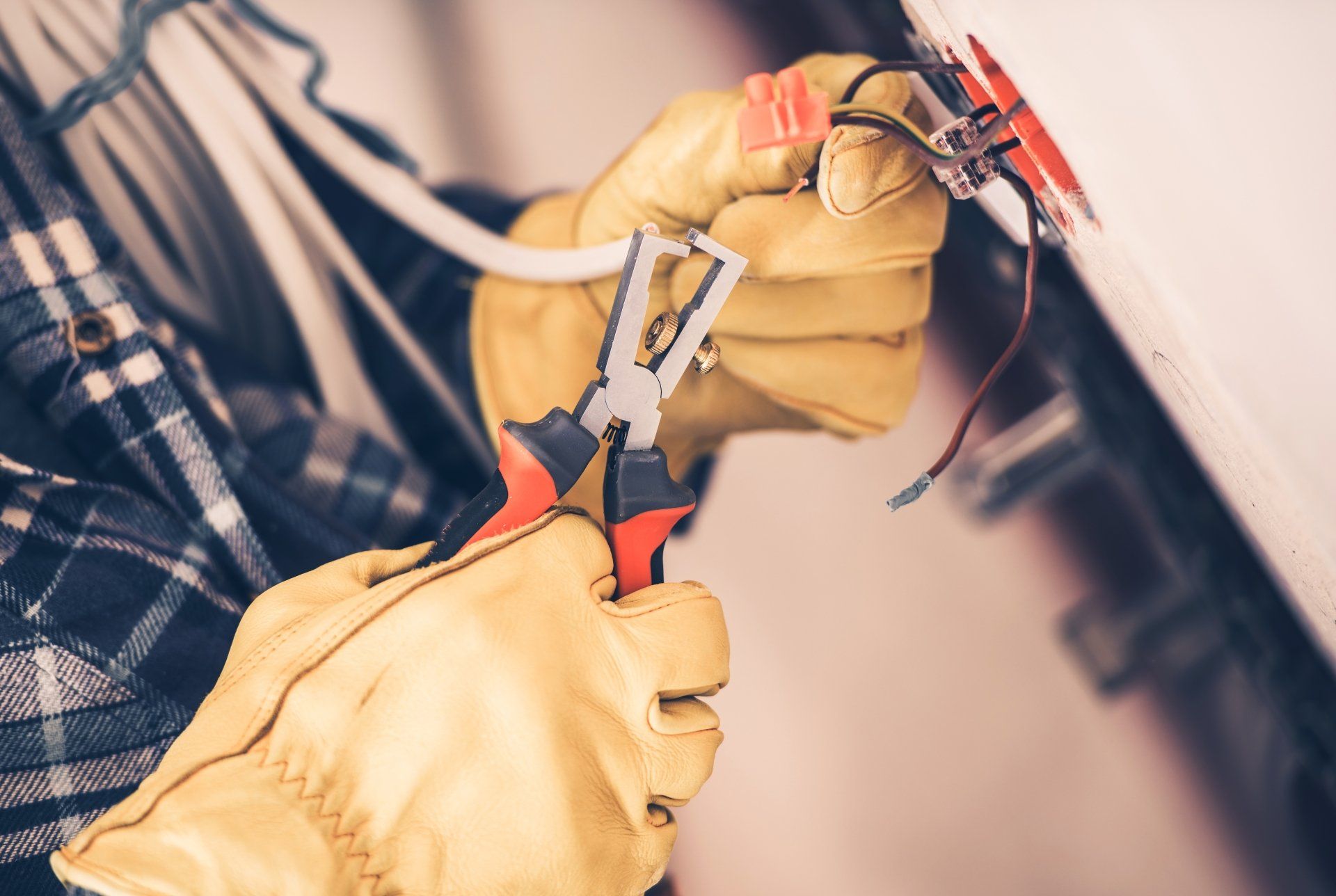 Maintenance Engineer Jobs Hatfield Hertfordshire Ref 13822