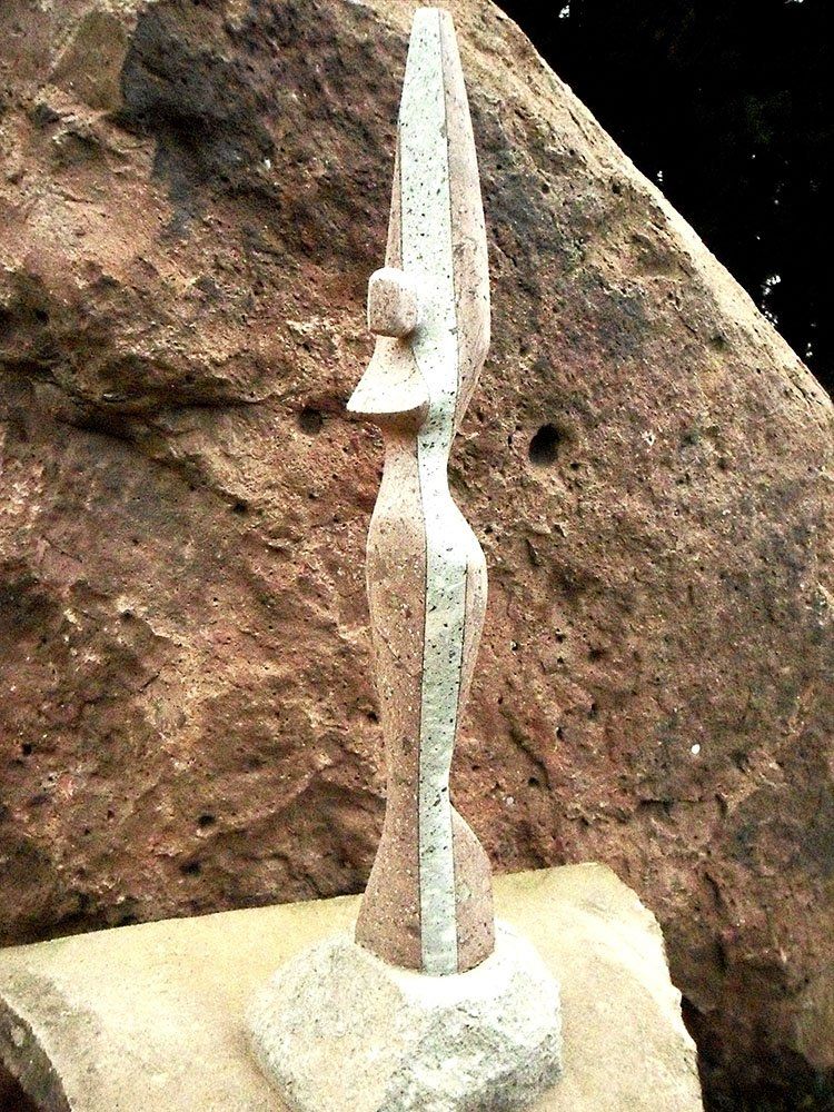 Nuova Dea trachite rossa e verde