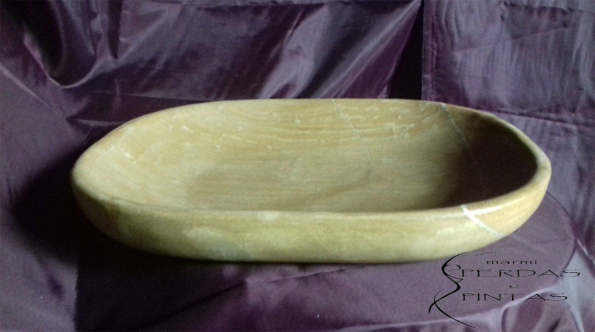 Piatto in arenaria sarda