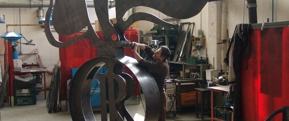 Scultura in metallo