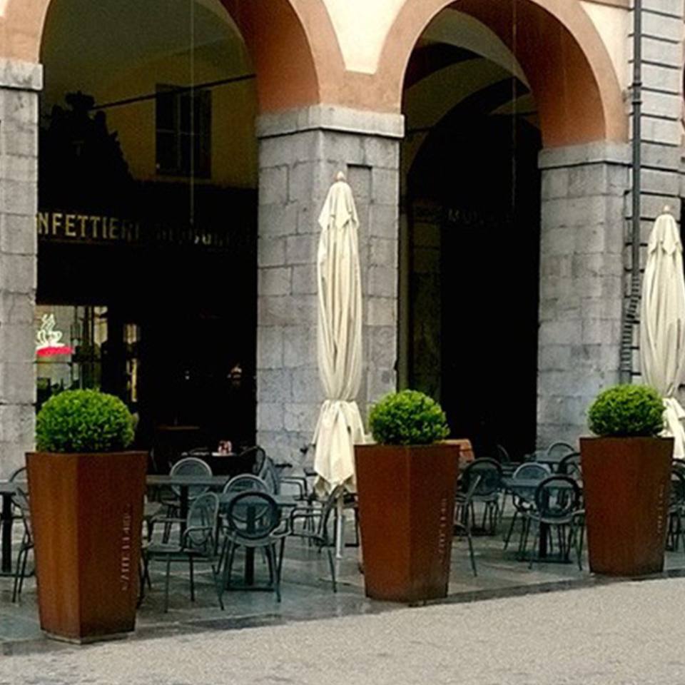Tavolini esterni