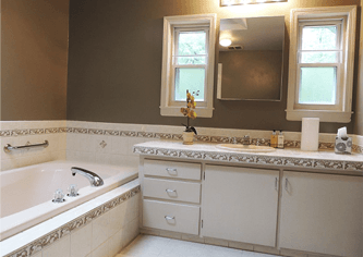 Closed Head Injury — Spacious Bathroom in Southfield, MI