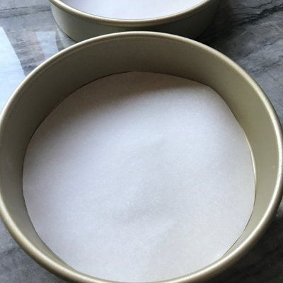 cake pan with liner