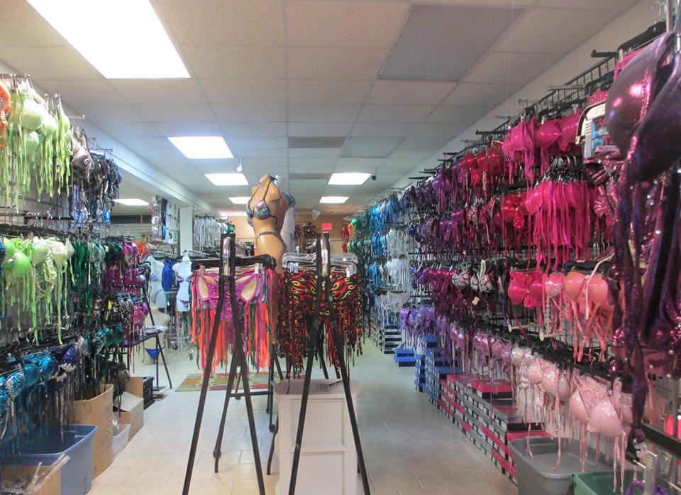 Carie's Posing Suits store located in Texas