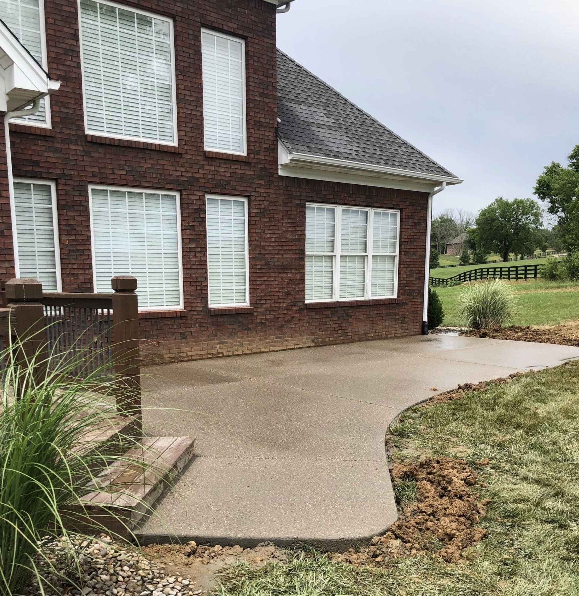 Side of House Patios | Louisville, KY | S & S Concrete Inc.