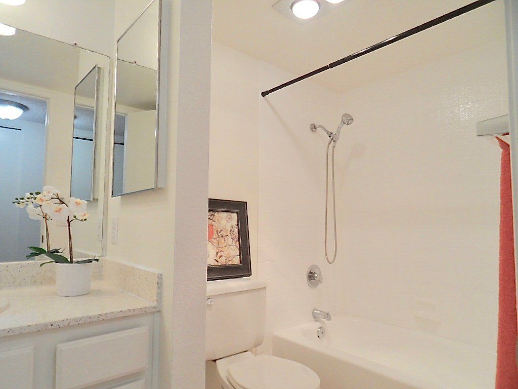 Bathroom | The Highlands