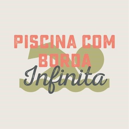 Piscina com borda infinita em coral e cinza sobre fundo bege