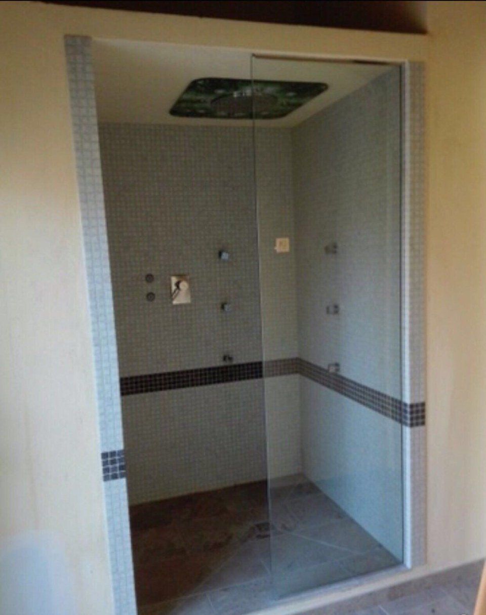 Rivestimento doccia